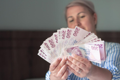 EN DÜŞÜK EMEKLİ MAAŞI İÇİN RAKAM VERİLDİ