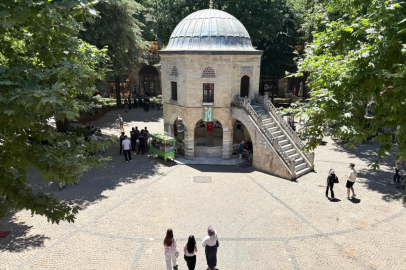 BURSA KOZAHAN'DA MASA VE SANDALYELER KALDIRILDI