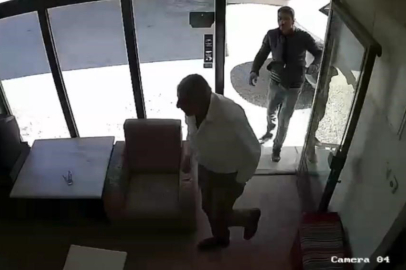 ANKARA'DA DEHŞET ANLARI: AKARYAKIT İSTASYONUNU BASTI