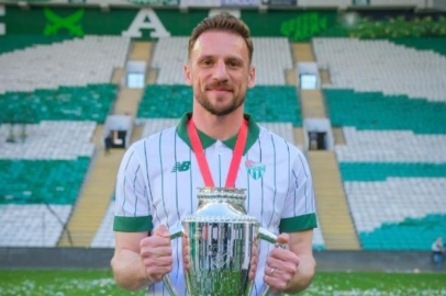 BURSASPOR ANIL ATAĞ İLE SÖZLEŞME YENİLEDİ