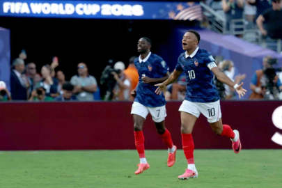 MBAPPE ŞOV YAPTI: FRANSA TUR ATLADI