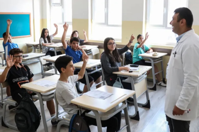 MEB'DEN DERS VE EK DERS SAATLERİNDE YENİ DÜZENLEME