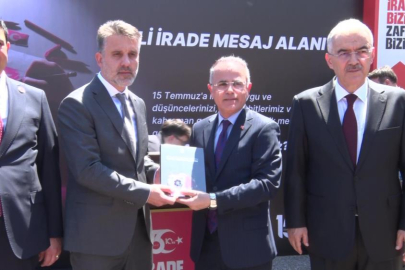 BURSA'DA 15 TEMMUZ HAFIZASI SERGİYLE YAŞATILIYOR