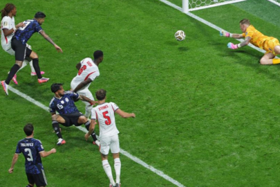 ARJANTİN İNGİLTERE'Yİ 2-1 İLE GEÇTİ: FİNALDE RAKİP İSPANYA