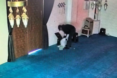 CAMİDE HIRSIZLIK SANİYE SANİYE KAMERADA