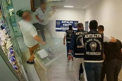 SAHTE ALTIN DİŞ SATTILAR! 4 ŞÜPHELİ TUTUKLANDI