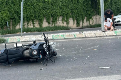 BURSA'DA MOTOSİKLET KAZASI: 2 YARALI