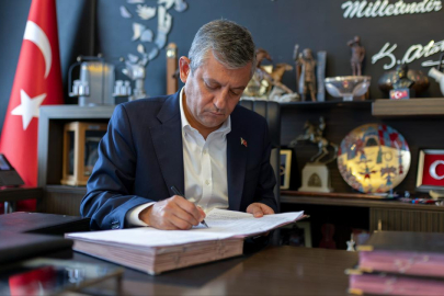 KİM GİTTİ, KİM KALDI? YENİ PARTİ'YE KATILAN 91 MİLLETVEKİLİ