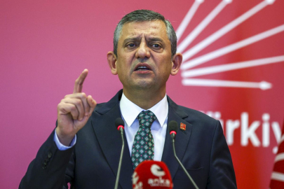 ÖZEL'İN SOSYAL MEDYA HESABINDA DEĞİŞİKLİK! YENİ PARTİ LOGOSU