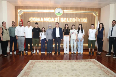 BAŞKAN AYDIN BAŞARILI LGS ÖĞRENCİLERİNİ AĞIRLADI