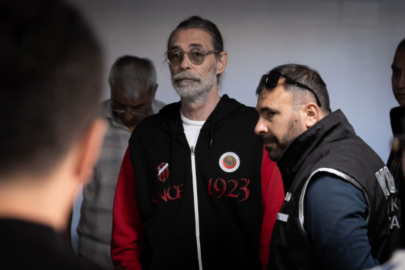 GÖZALTINA ALINAN ERDAL BEŞİKÇİOĞLU'NDAN İLK GÖRÜNTÜ