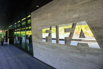 FIFA’DAN 4 TÜRK KULÜBÜNE TRANSFER YASAĞI ŞOKU