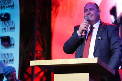 GÖZALTINDAKİ MENDERES BELEDİYE BAŞKANI: BEN YÜRÜYEN PARAYIM BEBEĞİM!