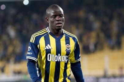 FENERBAHÇE'DEN UEFA KADROSUNDA KANTE HAMLESİ
