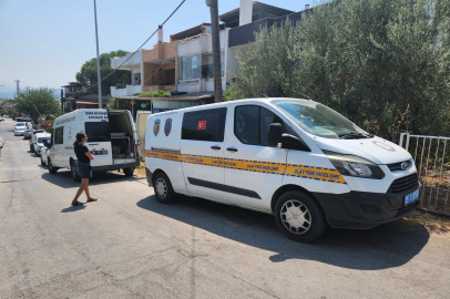 URLA'DA ANNE VE 19 YAŞINDAKİ OĞLU EVDE ÖLÜ BULUNDU
