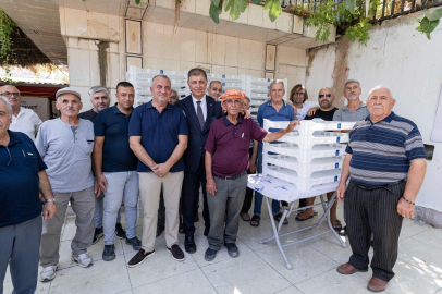 İZMİR’DE İNCİR ÜRETİCİSİNE 10 BİN KEREVET DESTEĞİ