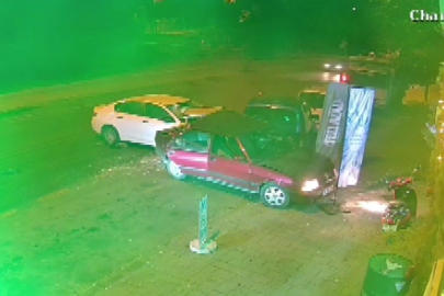 ALKOLLÜ KADIN ANİDEN GAZA BASTI, ÖNÜNE GELEN ARACI BİÇTİ
