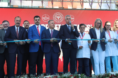 İZMİR'E 1800 YATAKLI İKİNCİ ŞEHİR HASTANESİ GELİYOR