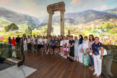 KARDEŞ ŞEHİRLERİN GENÇLERİ OSMANGAZİ’DE BULUŞTU