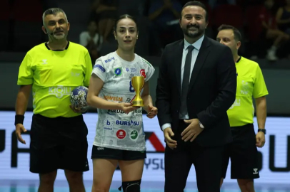 BURSA BÜYÜKŞEHİR BELEDİYESPOR CUMHURBAŞKANLIĞI KUPASI FİNALİNDE