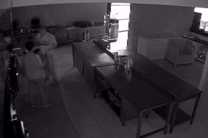 PİŞKİN HIRSIZLAR BİRDE YUMURTA YAPIP YEDİLER: HEM DE SUCUKLU