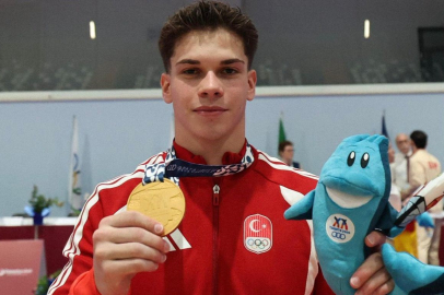 İZMİRLİ ALTAN DOĞAN, AKDENİZ OYUNLARI’NI 2 ALTIN MADALYAYLA TAMAMLADI