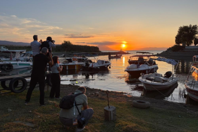 İZNİK’TE 300 FOTOĞRAFÇI EKİNOKS İÇİN YARIŞTI