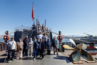 İZMİR'DE EMEKLİLERE ÜCRETSİZ GEZİ PROGRAMINDA YENİ DÖNEM BAŞLADI
