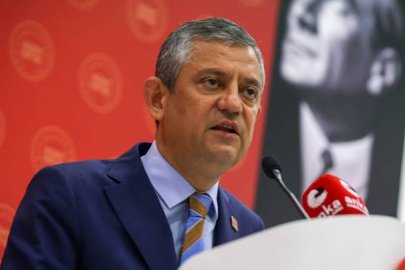 ÖZEL'DEN SİYASİ TRANSFERLERE TEPKİ: "HAİN OĞLU HAİNDİR"