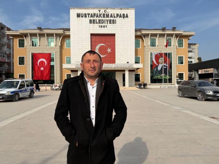 Döllük Mahallesi muhtarı