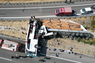 AKHİSAR’DAKİ OTOBÜS KAZASINDA GERİ MANEVRA İDDİASI