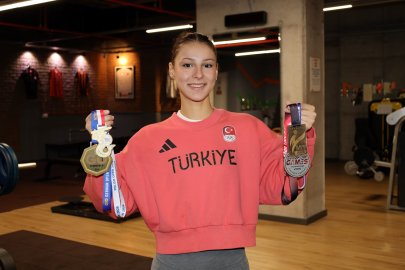 İZMİRLİ MİLLİ TEKVANDOCU PINAR AVRUPA'NIN ZİRVESİNDE
