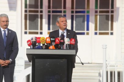 ÖZGÜR ÖZEL MUDANYA’DA VATANDAŞLARLA BULUŞTU