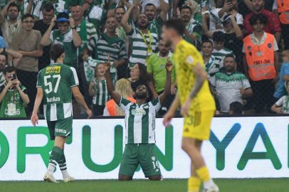 BURSASPOR’UN YILDIZI IHEANACHO TÜRK FUTBOL TARİHİNE GEÇTİ