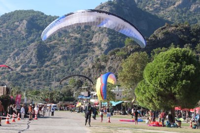ÖLÜDENİZ HAVA OYUNLARI FESTİVALİ BAŞLADI