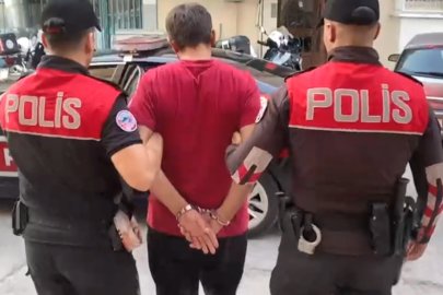 MERSİN'DE UYUŞTURUCU OPERASYONU: EVDEN DESTE DESTE PARA ÇIKTI