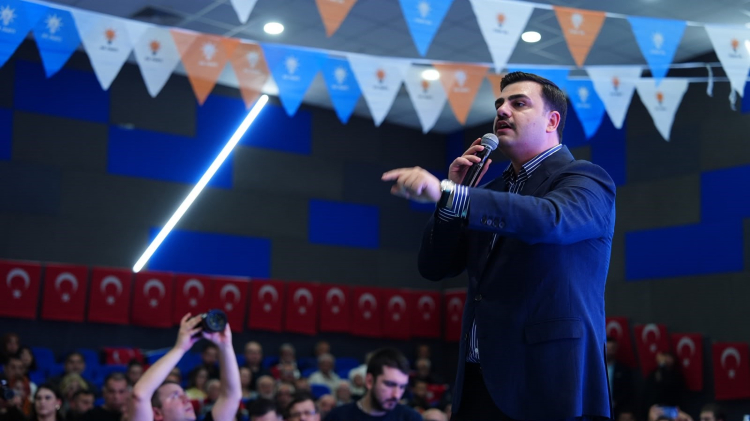 AK Partili Eyüp Kadir İnan