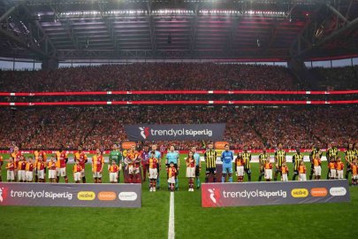 GALATASARAY-FENERBAHÇE REKABETİNDE TARİHİ BULUŞMA
