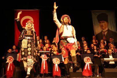 NİLÜFER'DE CUMHURİYET'İN 103'ÜNCÜ YILINA ÖZEL KONSER