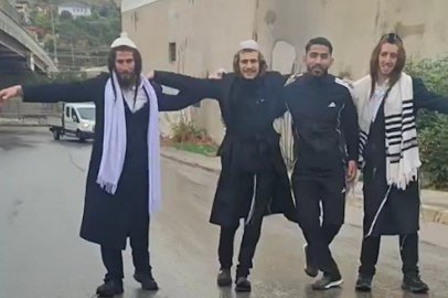İZMİRLİ HASİDİK YAHUDİLERİ İSRAİL SEÇİMLERİNİ ERKEN KUTLADI